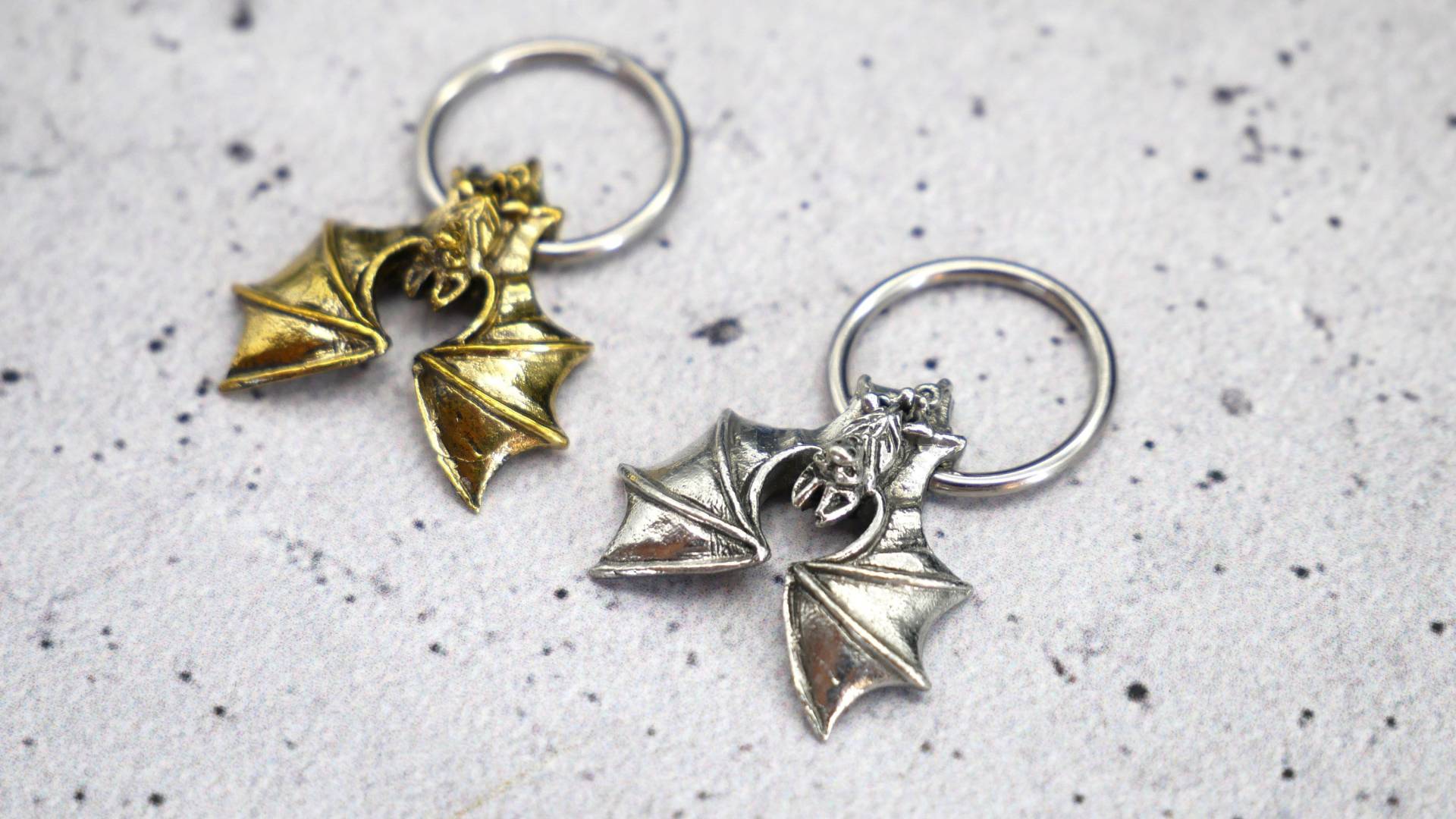 Ohrring Ball Closed Ring - 1K/01 von LeelaArtandJewellery