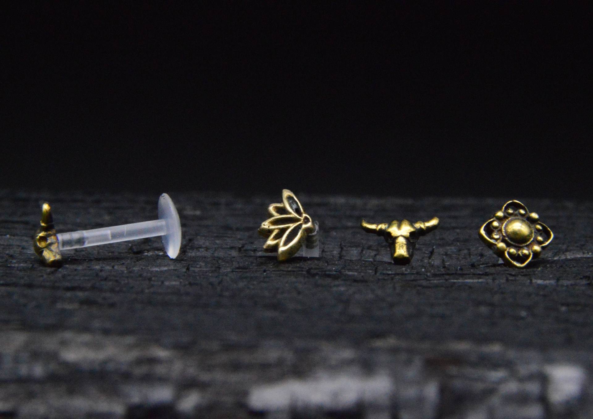 Piercing/Labret/Medusa 1, 2mm - 1J/19 von LeelaArtandJewellery