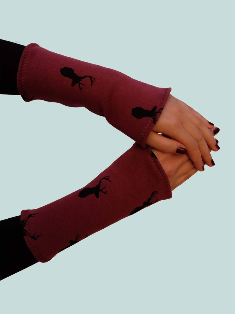 Hirsch Armstulpen Bordeaux Mit Kuscheliger Fleece-Innenseite Doppelseitiger Stoff. Geschenkideen Für Frauen. 1 Paar Stulpen Hände & Arme von LeelawadeeDesign