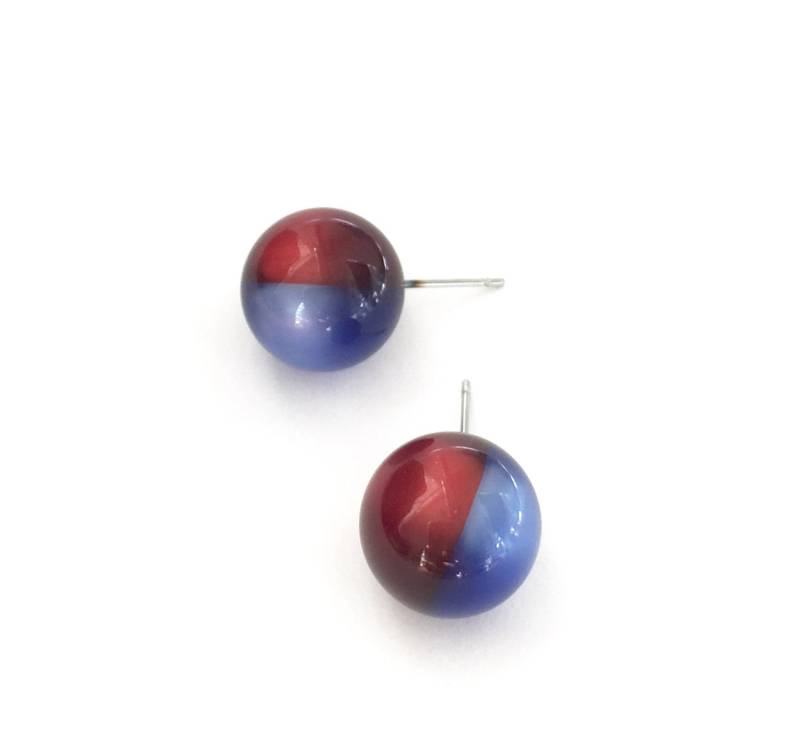 Kobaltblau Und Rot Moonglow Harlekin Ball Ohrstecker | Rubinrot von Leetie