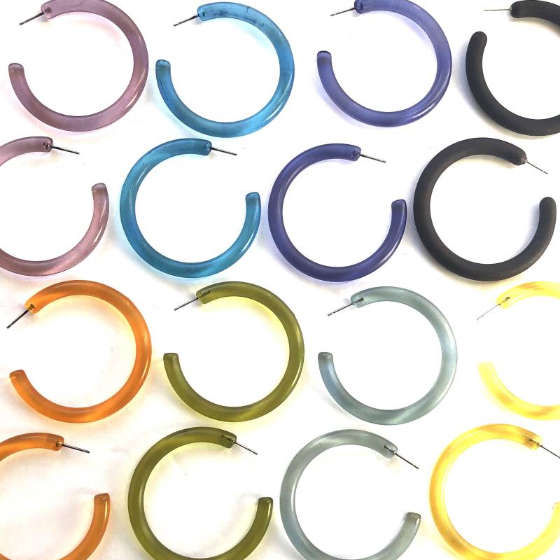 Lucite Xl Jelly Creolen - 5 cm Handgefärbte Vintage Stock von Leetie