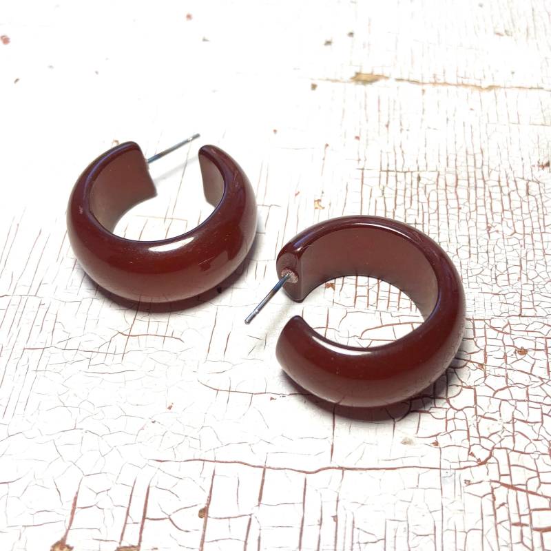 Mahagoni Braun Moonglow Lucite Creolen | Nachhaltige Vintage Bold Haskell Leetie Lovendale von Leetie