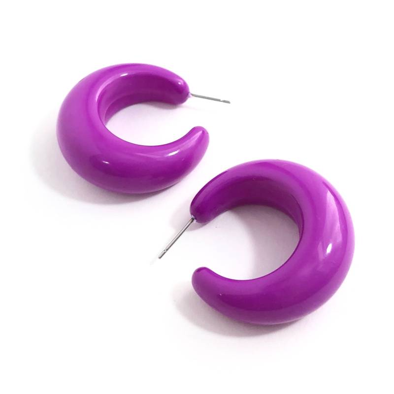 Violette Chunky Creolen | Retro Große Lucille Ball-Creolen Vintage Lucite Leetie Lovendale Nachhaltigen Schmuck von Leetie