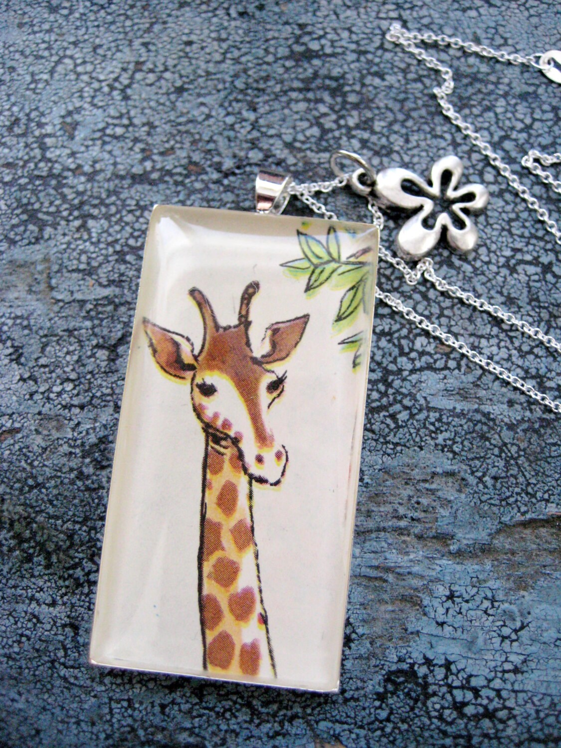 Vintage Textbook Aquarell Illustration Giraffe Silber Anhänger Halskette Mit Blumen Charm Vintage Textbook Aquarell Illustration Giraffe Silber Anhänger Halskette Mit Blumen Charm von LeftBrainRightBrain