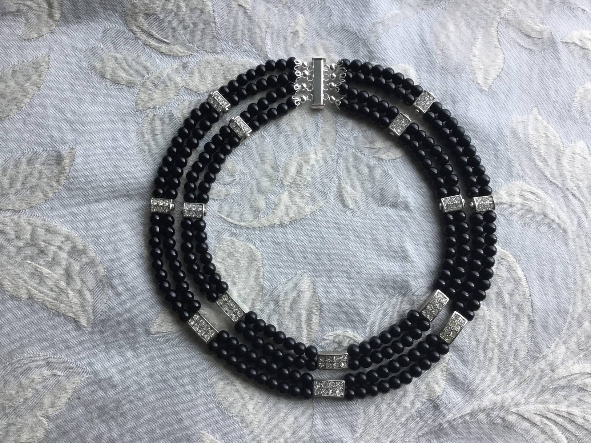 Obsidian Multi-strang Halskette Obsidian Multi-strang Halskette von Lefurnari