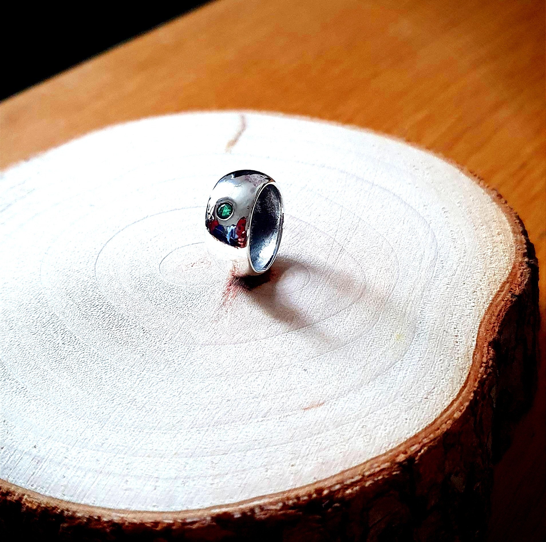 Echter Smaragd/Rubin/Saphir Sterling Silber Band Herren Ring Handarbeit Echter Smaragd/Rubin/Saphir Sterling Silber Band Herren Ring Handarbeit von Legacy876