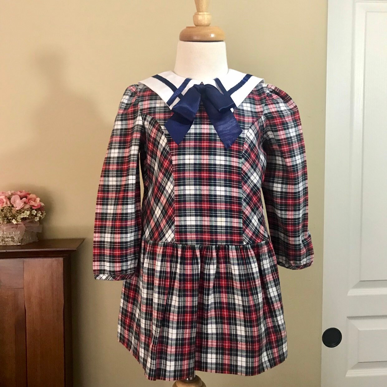 Vintage Rare Editions Plaid Drop Taille Schulmädchen Kleid von LegacyNLace