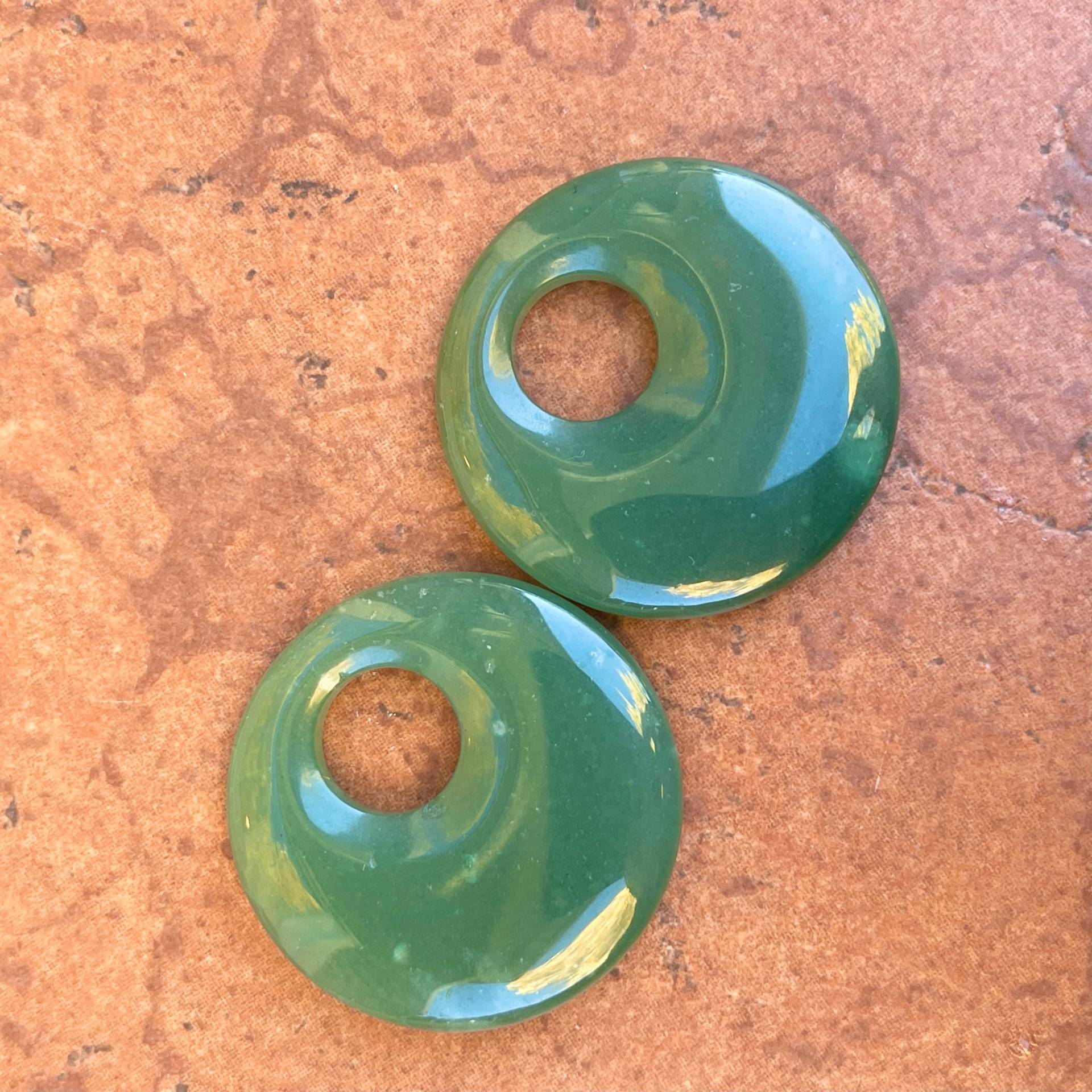 Echte Poliert Blassgrün Aventurin Jade Donut Ohrring Charms Runde To Creolen Austausch 45mm Hinzufügen von LegacySaintJewelry