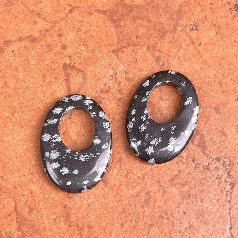 Vintage Echte Schneeflocke Achat Oval Disc Edelstein Ohrringe Charms Paar Grau + Schwarz Marmor von LegacySaintJewelry