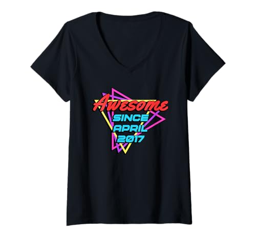 Damen Awesome Since April 2017 T-Shirt mit V-Ausschnitt von Legend Since Birthday