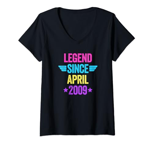 Damen Legend Since April 2009 T-Shirt mit V-Ausschnitt von Legend Since Birthday