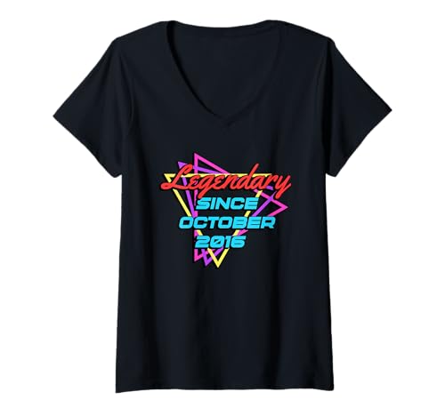 Damen Legendary Since October 2016 T-Shirt mit V-Ausschnitt von Legend Since Birthday