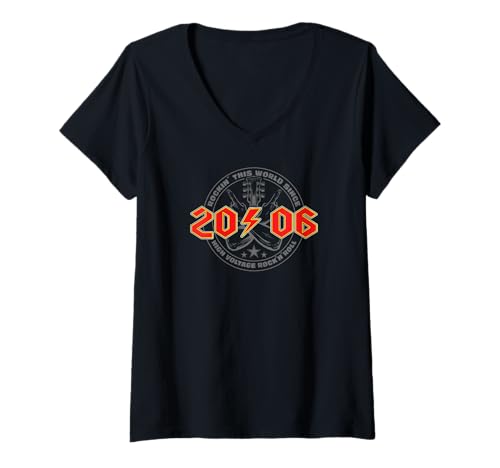 Damen Rock'n'Roll 2006 High Voltage Retro Musik Geburtstags T-Shirt mit V-Ausschnitt Damen Rock'n'Roll 2006 High Voltage Retro Musik Geburtstags T-Shirt mit V-Ausschnitt von Legendäre Retro Rock Band Shirts High Voltage
