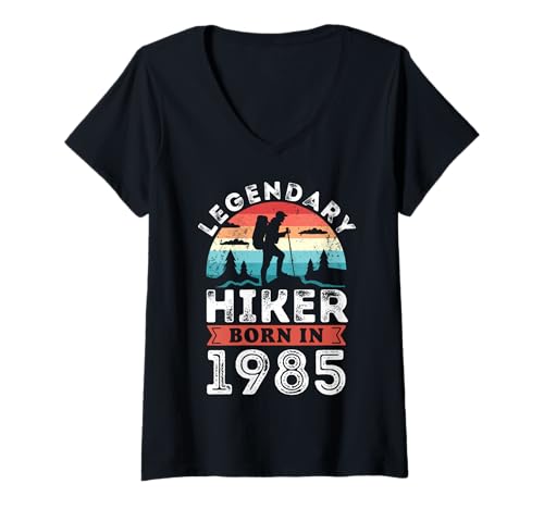 Damen Legendärer Wanderer, geboren 1985, Geschenke zum 40. Geburtstag, Wandern T-Shirt mit V-Ausschnitt Damen Legendärer Wanderer, geboren 1985, Geschenke zum 40. Geburtstag, Wandern T-Shirt mit V-Ausschnitt von Legendary Hiker Birthday Hiking Apparel