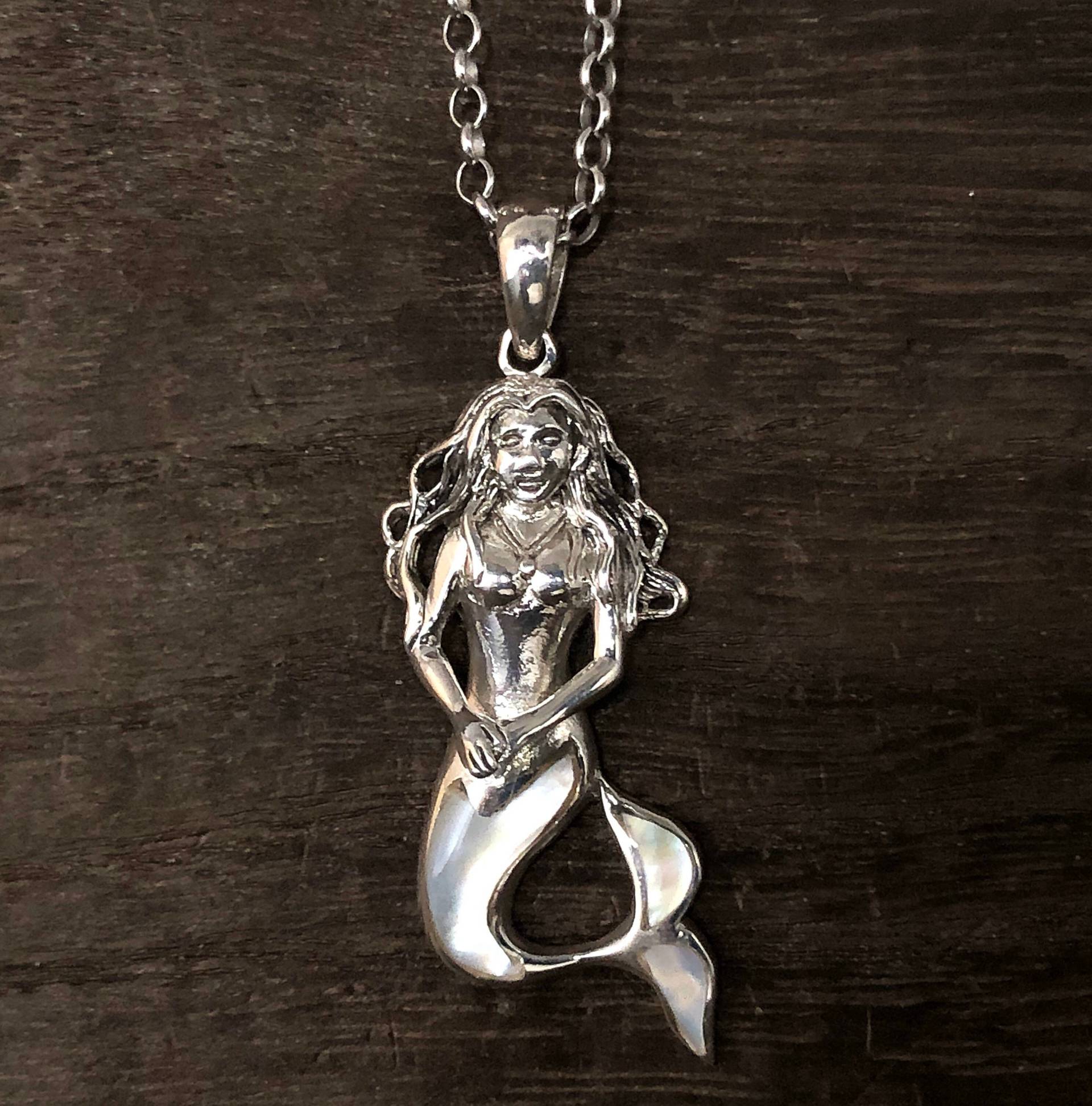 Handgemachte Sterling Silber Meerjungfrau Anhänger - Perlmutt Akzent von LegendsSilver