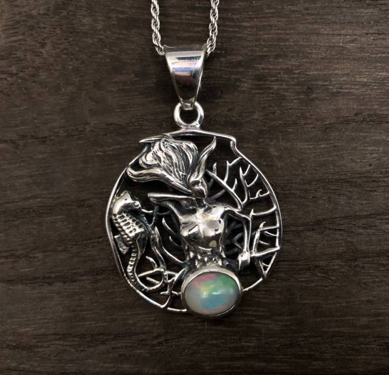 Sterling Silber Meerjungfrau Anhänger Natürlicher Opal Stein, Von Hand Gegossen von LegendsSilver