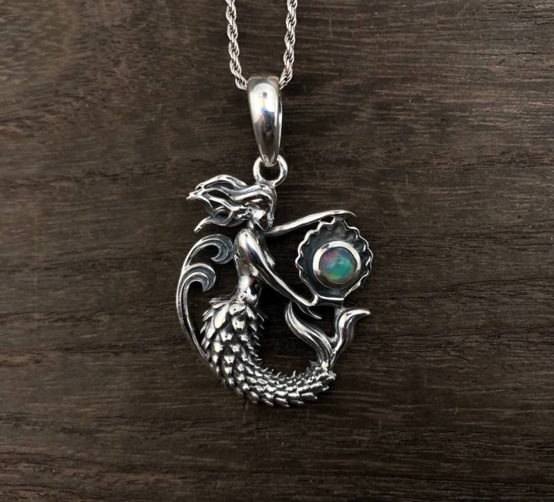sterling Silber Meerjungfrau Anhänger Mit Natürlichem Opal - Hand Gegossen von LegendsSilver