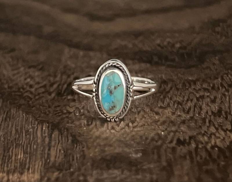 Türkis Ring // Handgefertigt in Sterling Silber Grössen 5 Bis 10 von LegendsSilver