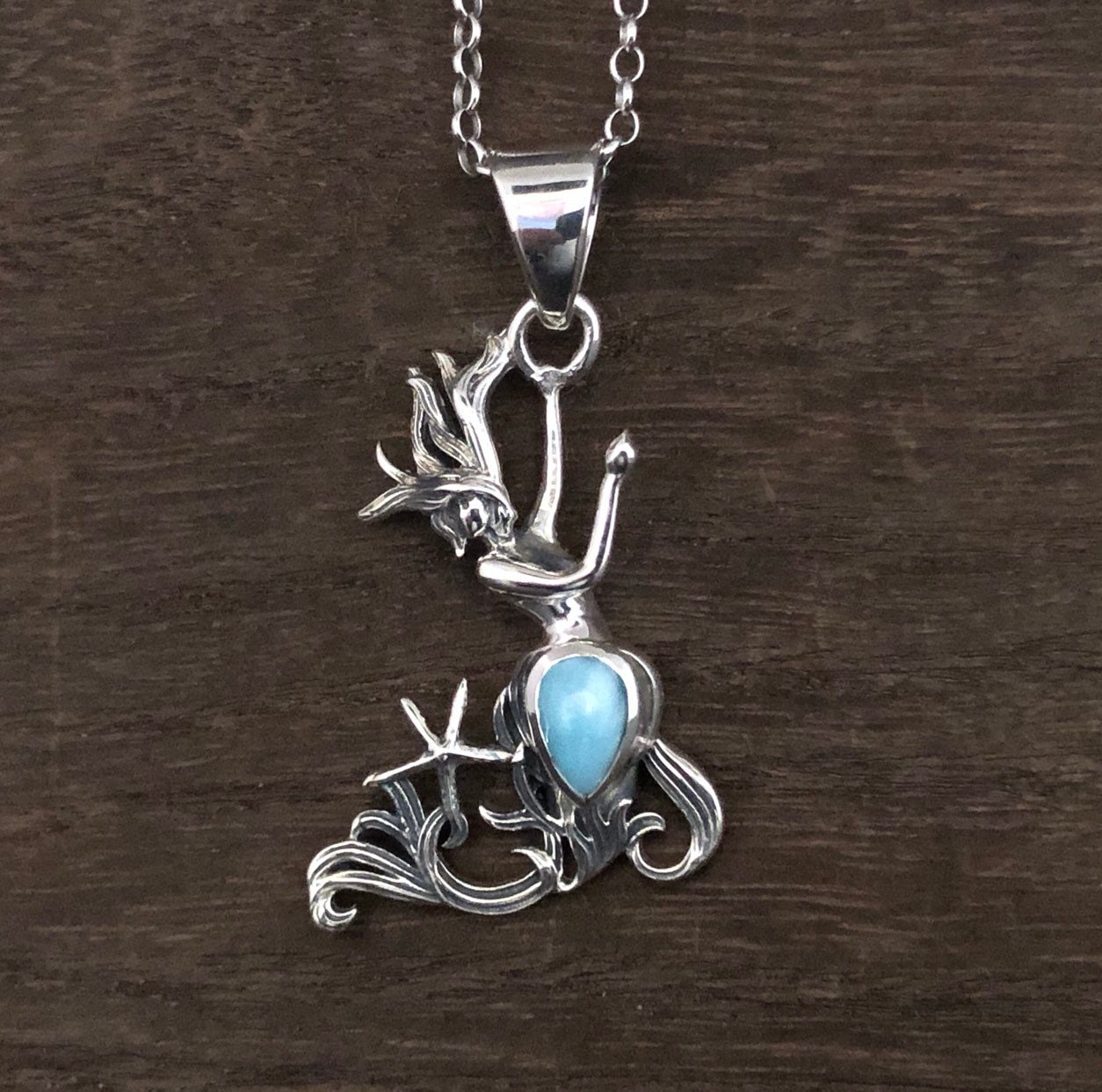 sterling Silber Meerjungfrau Anhänger Mit Larimar Und Seestern von LegendsSilver