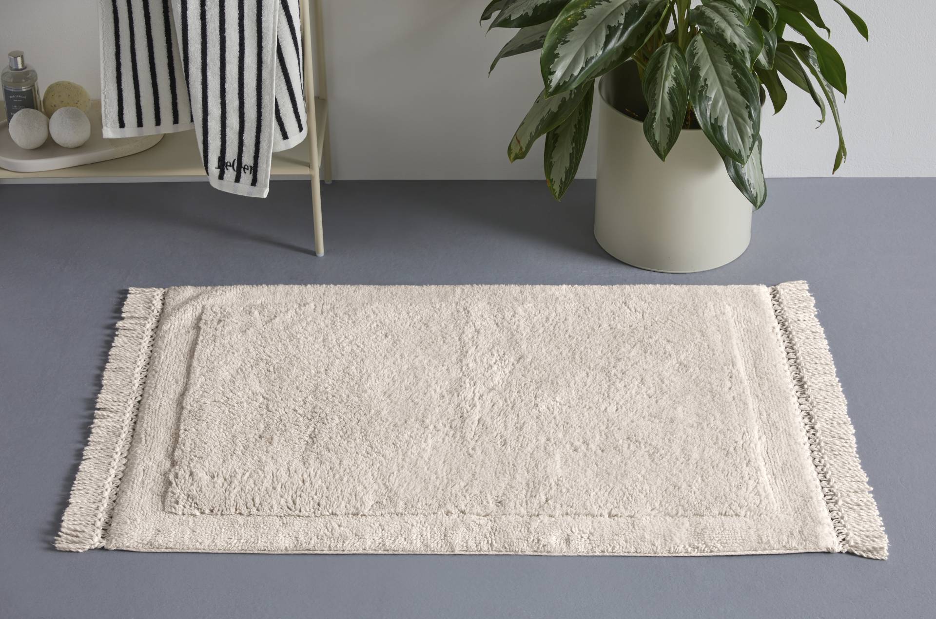 LeGer Home by Lena Gercke Badematte "Tamsin, Badvorleger, Badezimmer Teppich" Höhe 20 mm fußbodenheizungsgeeignet  strapazierfähig mit Fransen, Badteppich, Badematte, Baumwolle von Leger Home By Lena Gercke