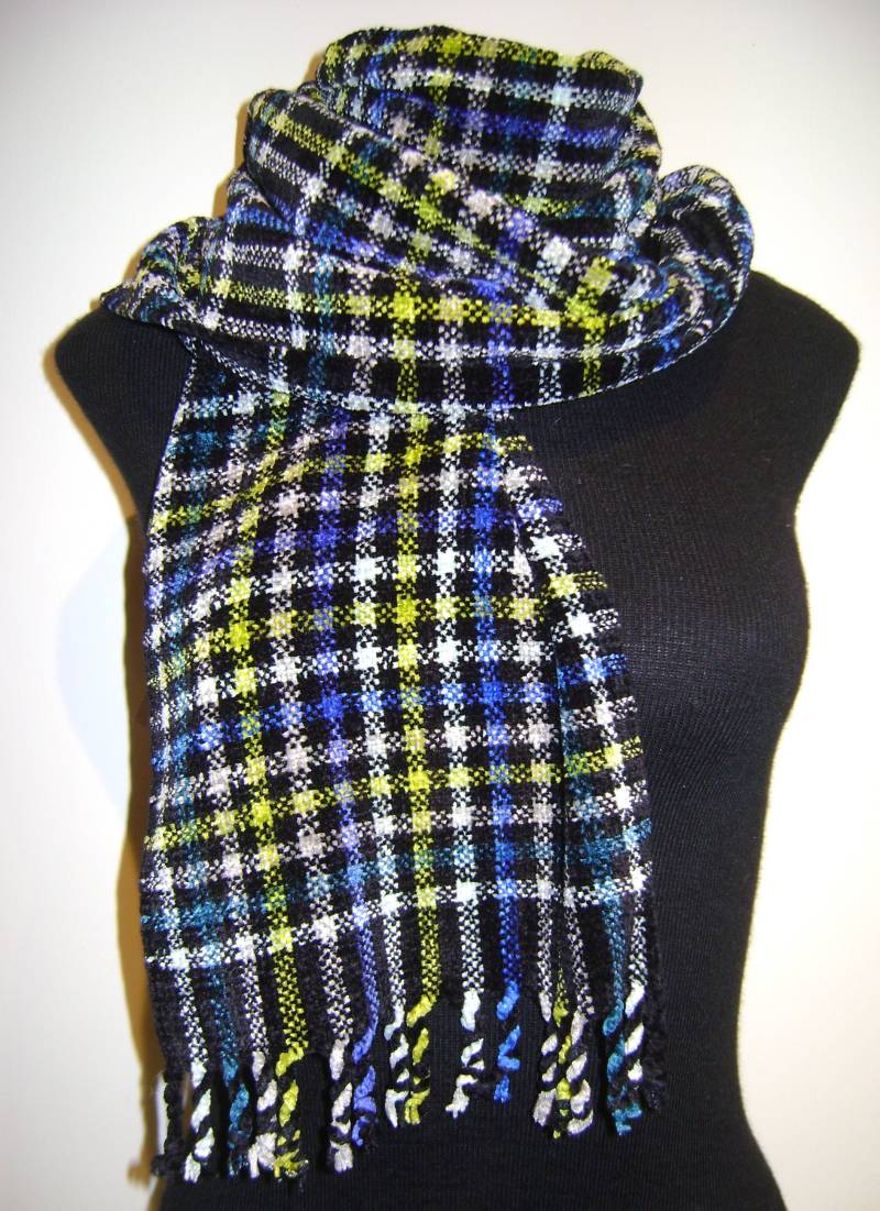 Handgewebter Schal-Kariert Schwarz, Weiß, Blau, Grün Chenille von LegereWear