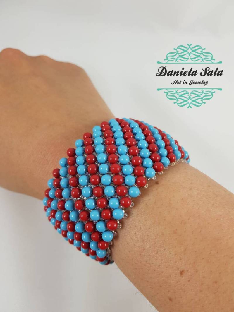 Handgefertigtes Armband Mit Swarovski-Perlen von Legioiedidani