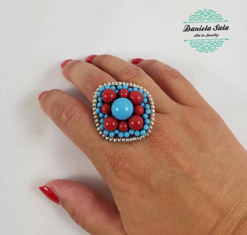 Maxi-Ring Mit Swarovski-Perlen von Legioiedidani