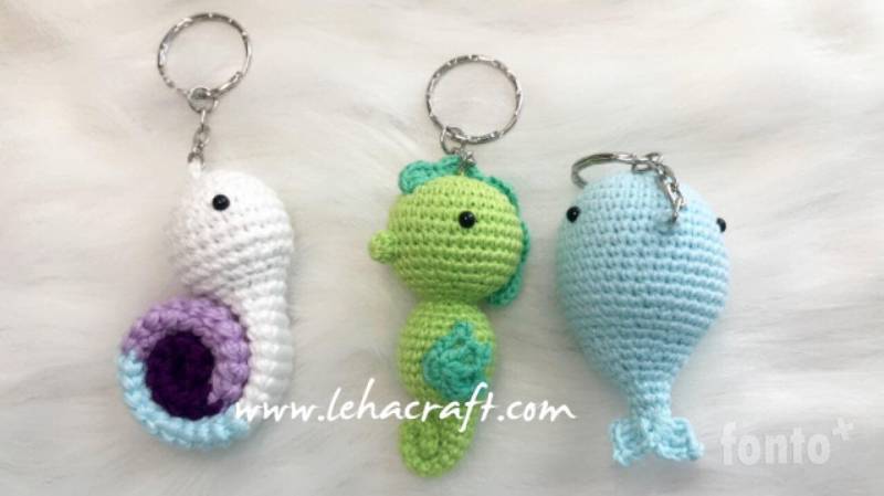 Set Von 3 Stück Häkeln Schlüsselanhänger Seepferdchen, Wal, Schnecke, Leicht Bemerkenswert Für Das Tägliche Leben von LehaCraft