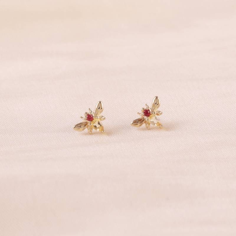 14K Solid Gold Biene Citrin Mit Organge Saphir Ohrstecker, Edelstein Threadless Push Pin Piercing, Insekt Conch Knorpel Lobe Helix Flache Rückseite 14K Solid Gold Biene Citrin Mit Organge Saphir Ohrstecker, Edelstein Threadless Push Pin Piercing, Insekt Conch Knorpel Lobe Helix Flache Rückseite von LeiTjewelry