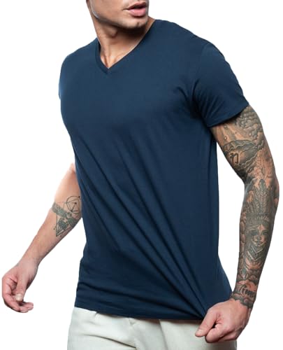 Leif Nelson Herren T-Shirt Slim Fit mit V-Ausschnitt, Basic Kurzarmshirt aus 100% Baumwolle, Modernes Männer Oberteil für Alltag, Freizeit & Büro, Blau L Leif Nelson Herren T-Shirt Slim Fit mit V-Ausschnitt, Basic Kurzarmshirt aus 100% Baumwolle, Modernes Männer Oberteil für Alltag, Freizeit & Büro, Blau L von Leif Nelson