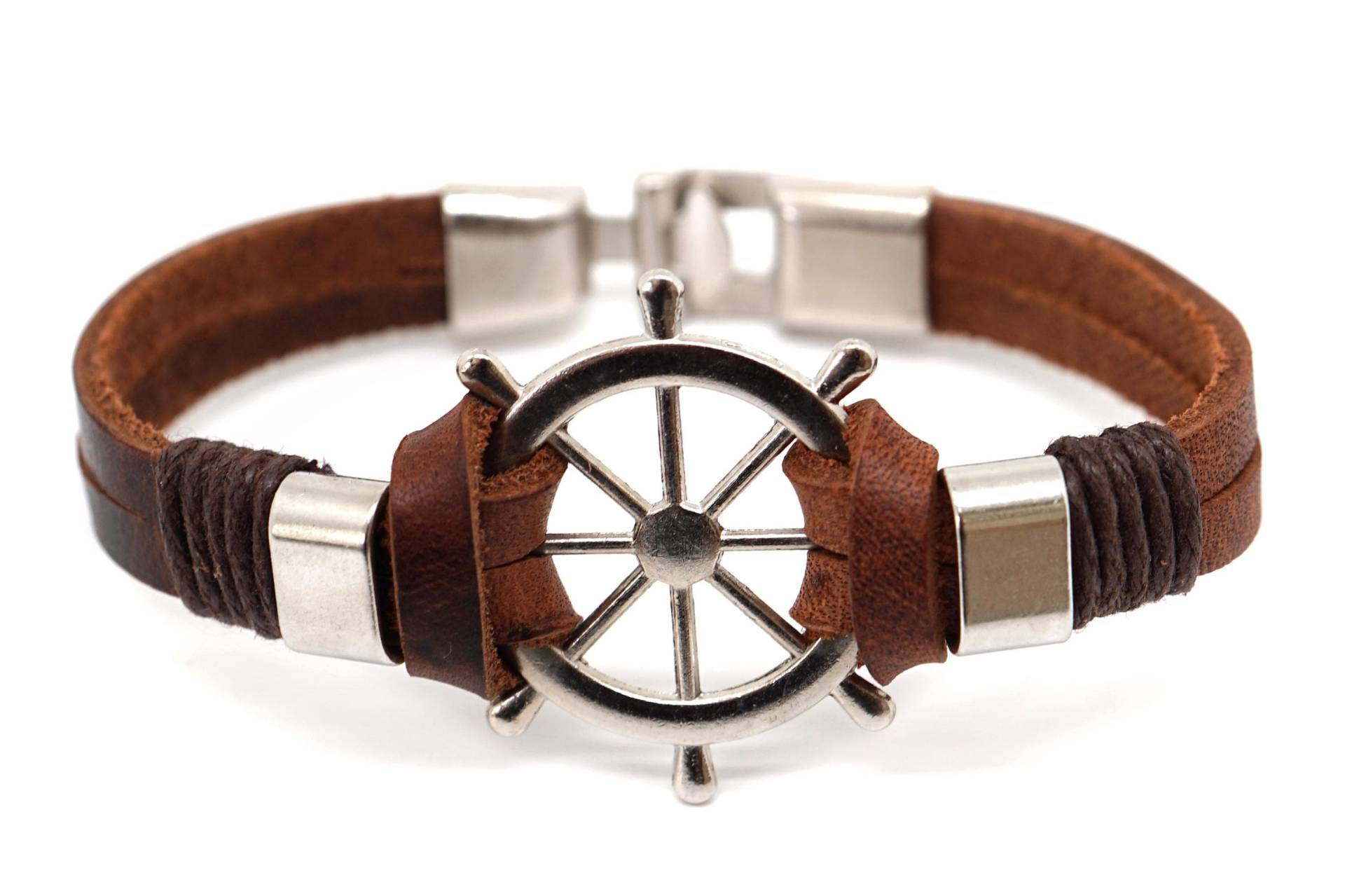 Luxuriöses Herrenarmband Aus Echt Leder Luxuriöses Herrenarmband Aus Echt Leder von LeifestyleDK