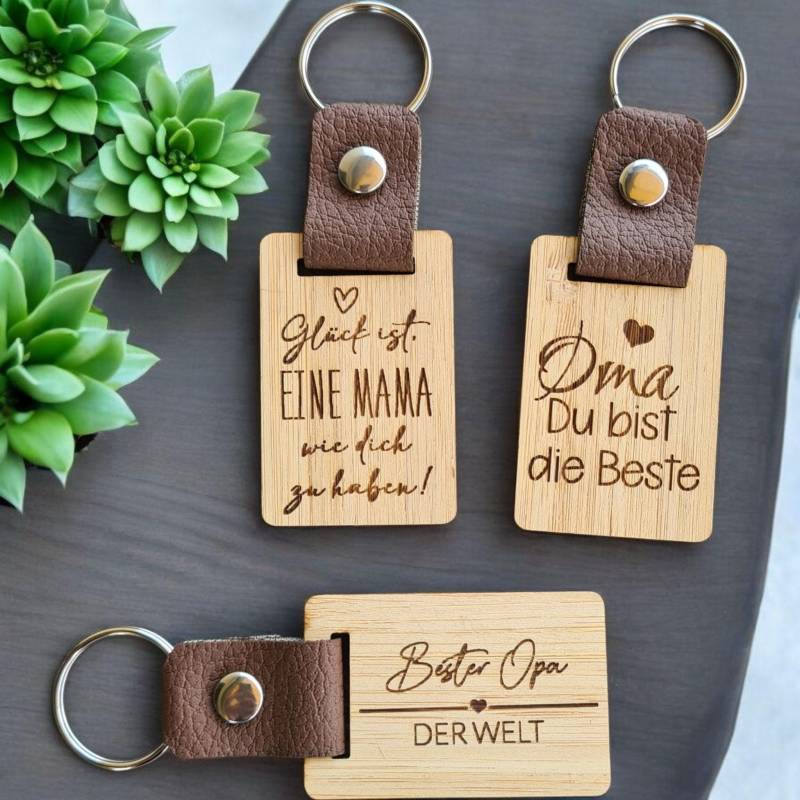 Schlüsselanhänger Holz Leder | Geschenk Muttertag Vatertag Gravur Personalisiert Handgefertigtes Buchenholz Unikat. Wunschtext Und Bild von LeilaniGeschenke