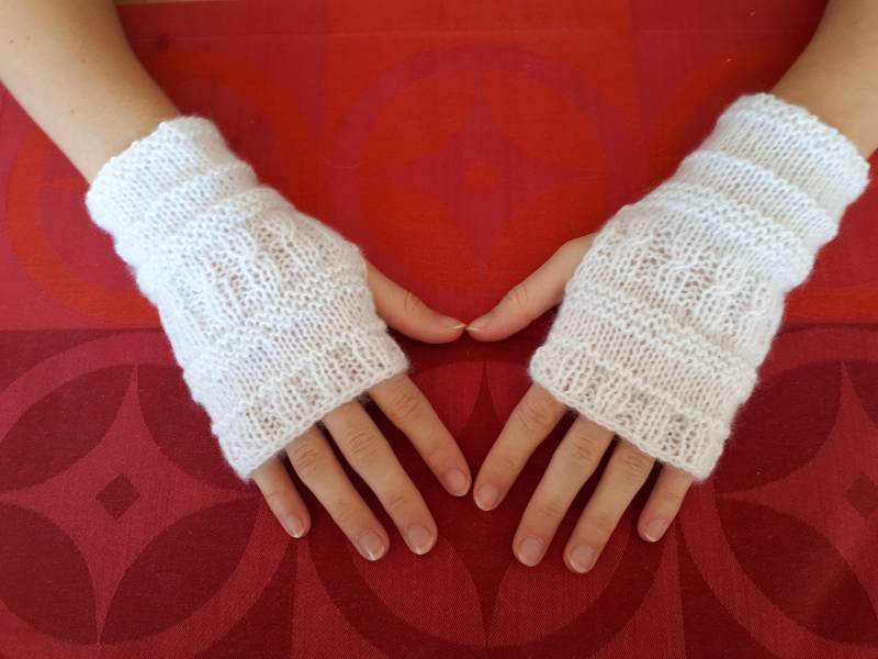 Handgestrickte Armstulpen Wolle Polyacryl Viskose Weiß Handschuhe Armstulpen Handgestrickte Pulswärmer Weihnachtsgeschenk Winterhandschuhe von LeinenFlair