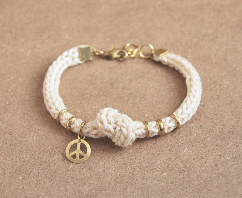 Frieden Armband, Seil Armband Mit Knoten, Stricken Schnur Charme von LeiniJewelry