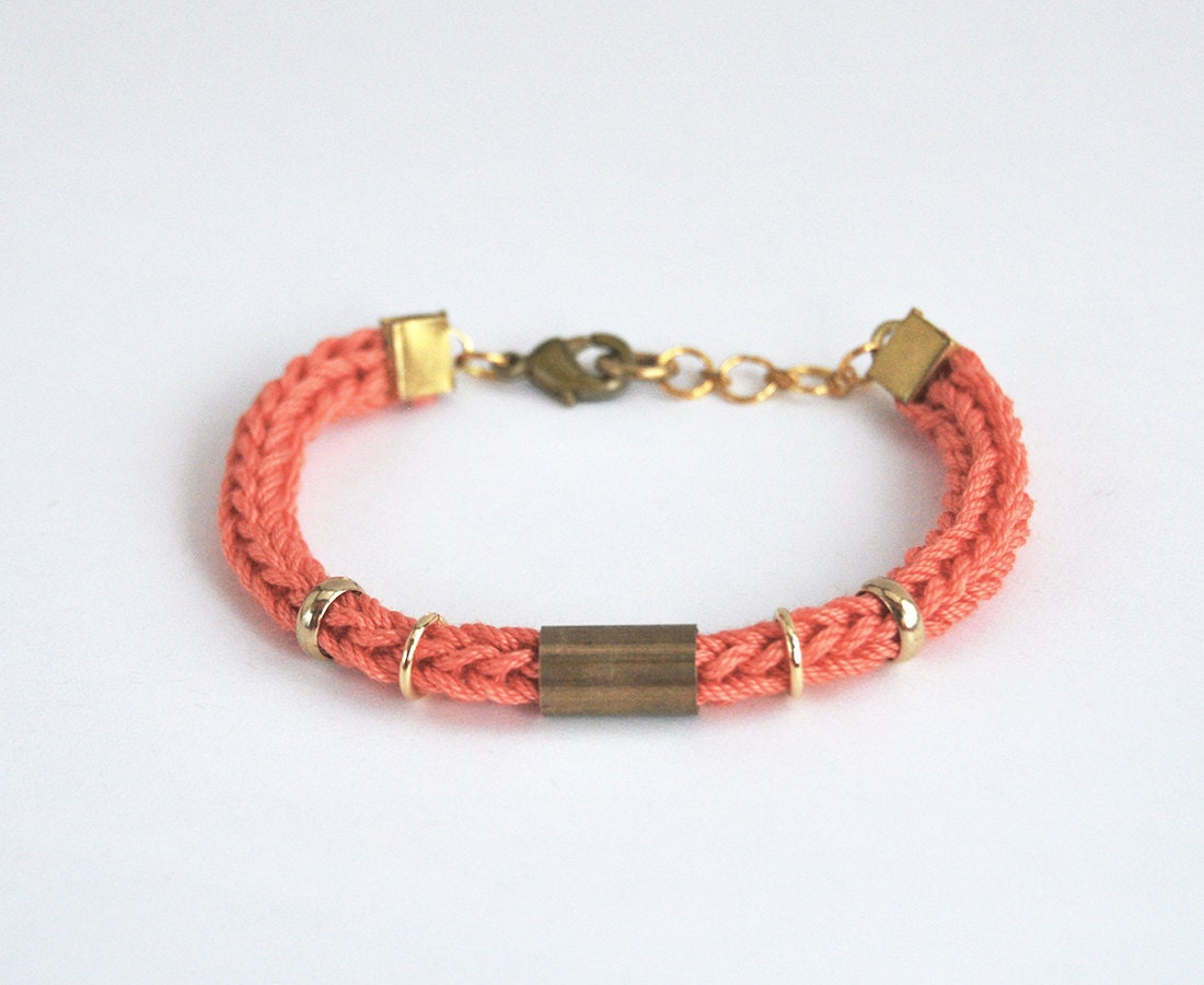 Koralle Armband Mit Rohr, Armband, Stapeln Lachsrosa von LeiniJewelry