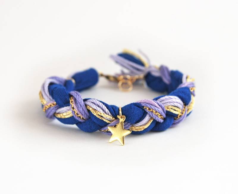 Lila Und Blau Geflochtenes Armband Mit Stern, Bohoarmband, Hippiearmband von LeiniJewelry