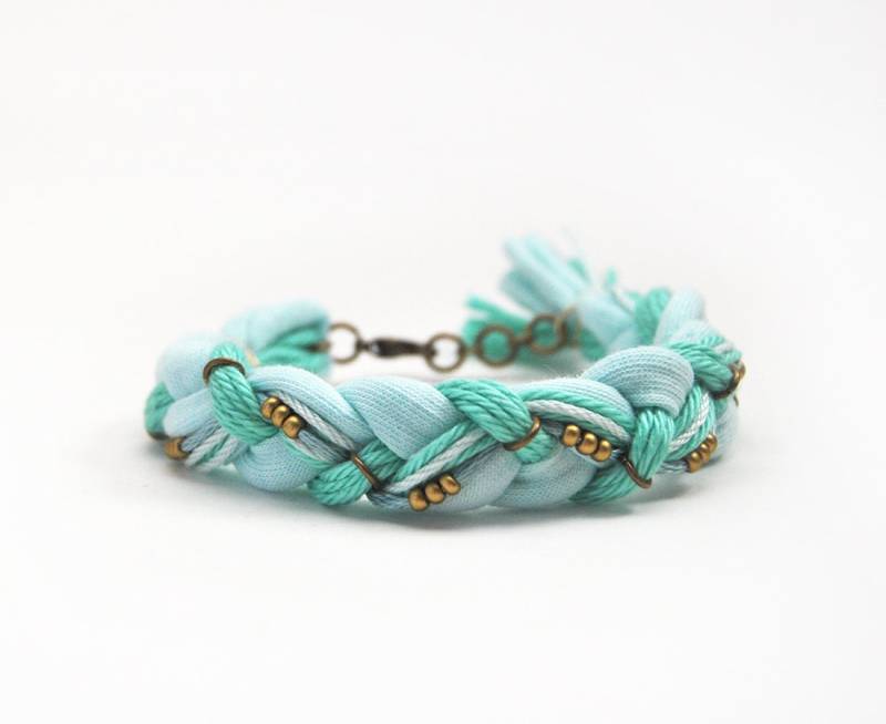 Mint Freundschaft Geflecht Armband Mit Perlen, Aus Baumwolle, Mint-Armband von LeiniJewelry