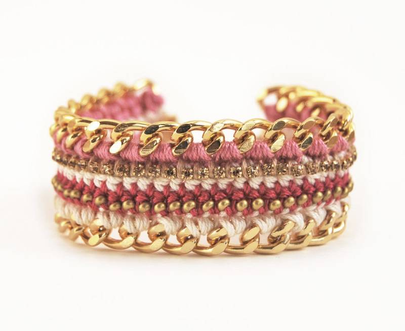 Rosa Häkelarmband, Klobiges Kettenarmband Mit Strasssteinen, Rosa Armband, Boho-Armband, Armbonbons von LeiniJewelry