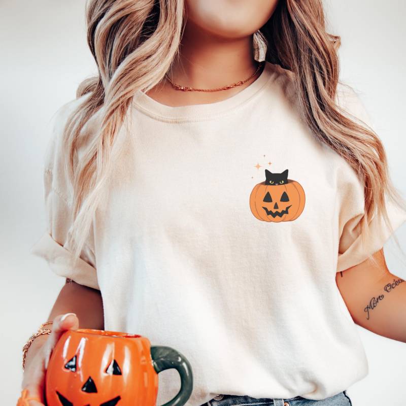 Gruseliges Katzen-Shirt, Halloween-Schwarze Schleichen Es Real, Herbst-T-Shirt, Retro-Gruselige Jahreszeit, Schwarze Katzen-Shirt-Komfortfarben von LeisurelyMoments