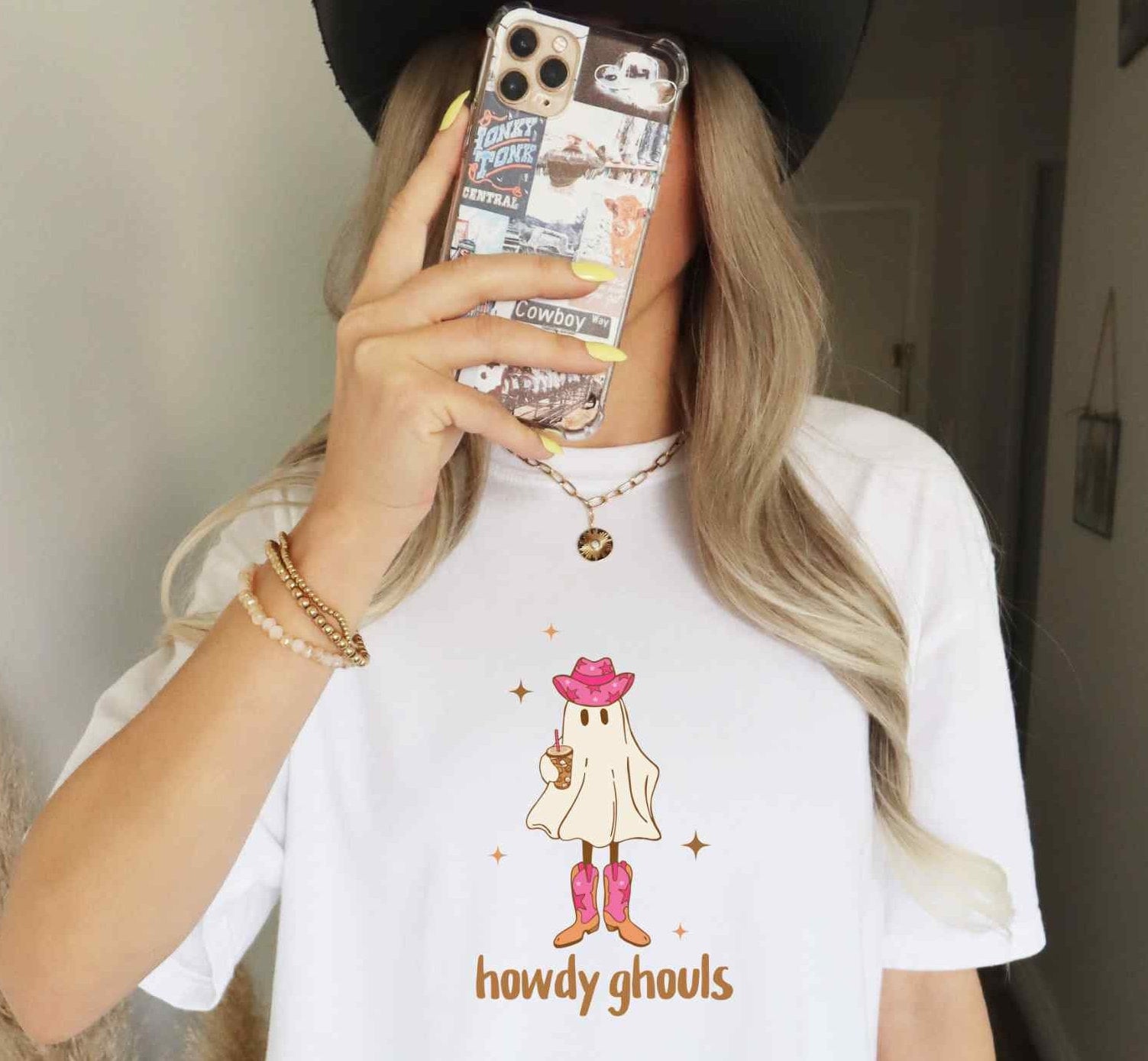 Howdy Ghouls, Wild West Halloween, Girly Pink Cowgirl Geist, Western Halloween Sweatshirt, Tis The Season Howdy Ghouls, Wild West Halloween, Girly Pink Cowgirl Geist, Western Halloween Sweatshirt, Tis The Season von LeisurelyMoments