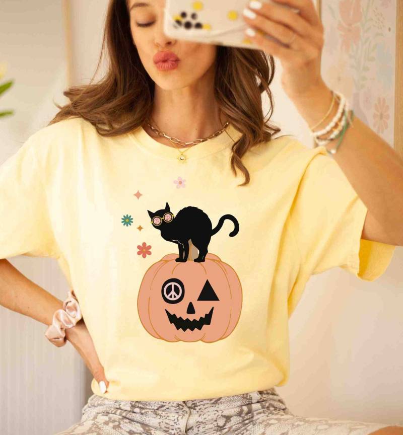 Komfort-Farbe-Herbst-Shirt, Retro-Herbst-Komfort-Farbhemd, Niedliches Schwarzes Katzen-Halloween-Shirt, Sein Fall Sie, Tis Die Jahreszeit, Trendiges von LeisurelyMoments