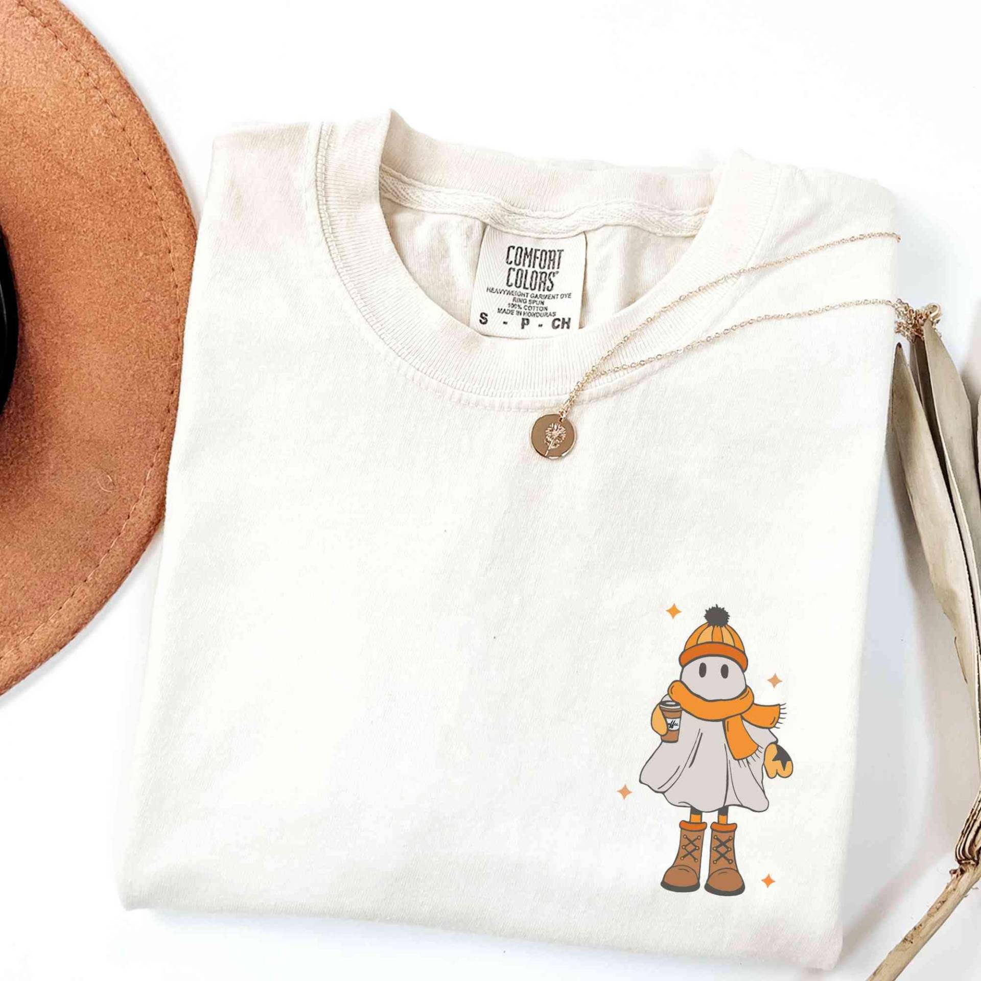 Niedliches Boo Geist T-Shirt, Kaffee Shirt, Halloween Liebhaber, Süßes Retro Herbst Kleines Eis Sweatshirt von LeisurelyMoments