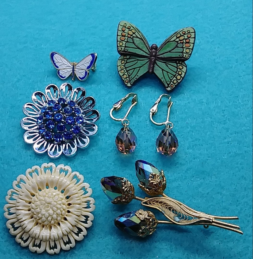 Vintage Lot Brosche Blume & Schmetterling Sammler Schmuck Vintage Lot Brosche Blume & Schmetterling Sammler Schmuck von LeizJewelsVintage