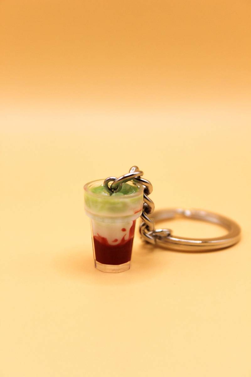 Iced Matcha Latte/strawberry Blueberry Mango Iced Matcha Latte/strawberry Blueberry Mango von LelesClay
