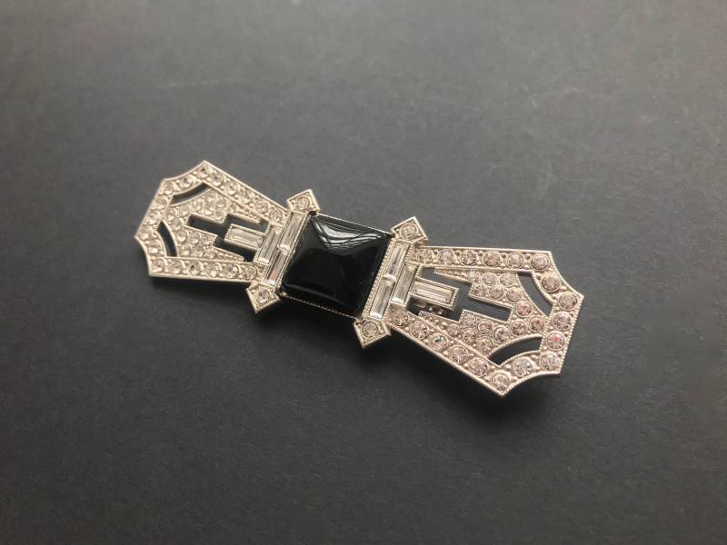Deko Stabbrosche Mit Baguette Steinen Deko Stabbrosche Mit Baguette Steinen von LelongDesigns