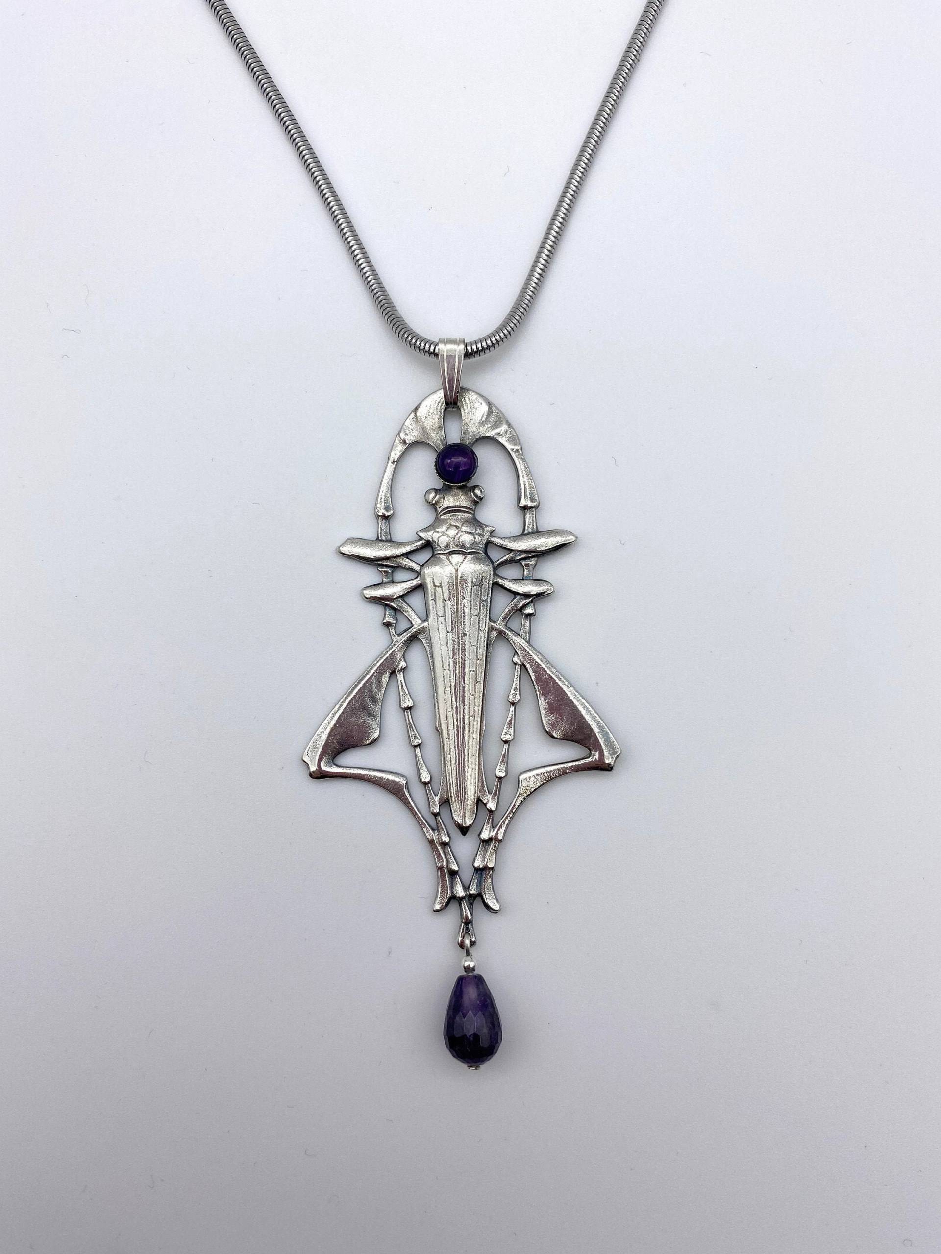 Jugendstil Heuschrecke Anhänger Mit Amethyst Jugendstil Heuschrecke Anhänger Mit Amethyst von LelongDesigns