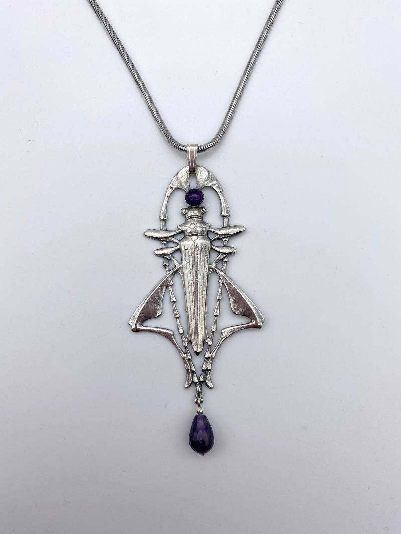 Jugendstil Heuschrecke Anhänger Mit Amethyst Jugendstil Heuschrecke Anhänger Mit Amethyst von LelongDesigns