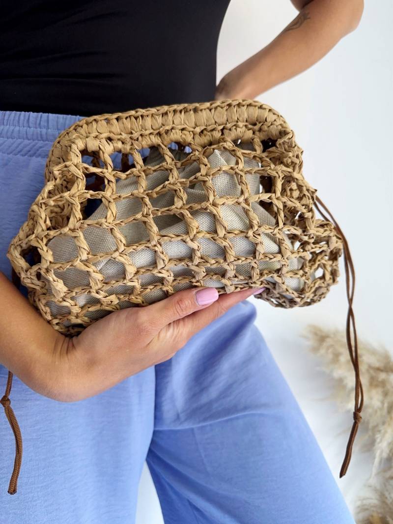 Natürliche Sommer-Netztasche Aus Bast, Leichte Hochzeitsstrohhalm-Clutch, Nachhaltige Vegane Tasche, Umweltfreundliches Accessoire Stil 2024 von LeluUK