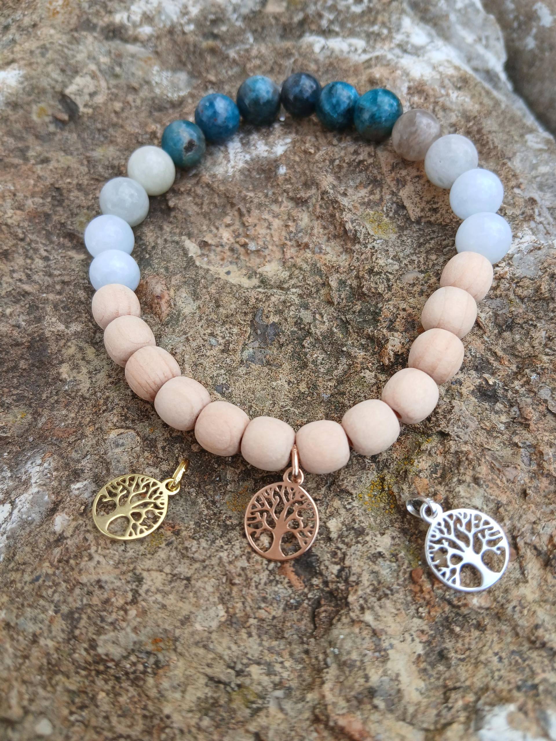 Energiearmband Mut Zirbe/Aquamarin/Apatit Energiearmband Mut Zirbe/Aquamarin/Apatit von LemanaUnikate