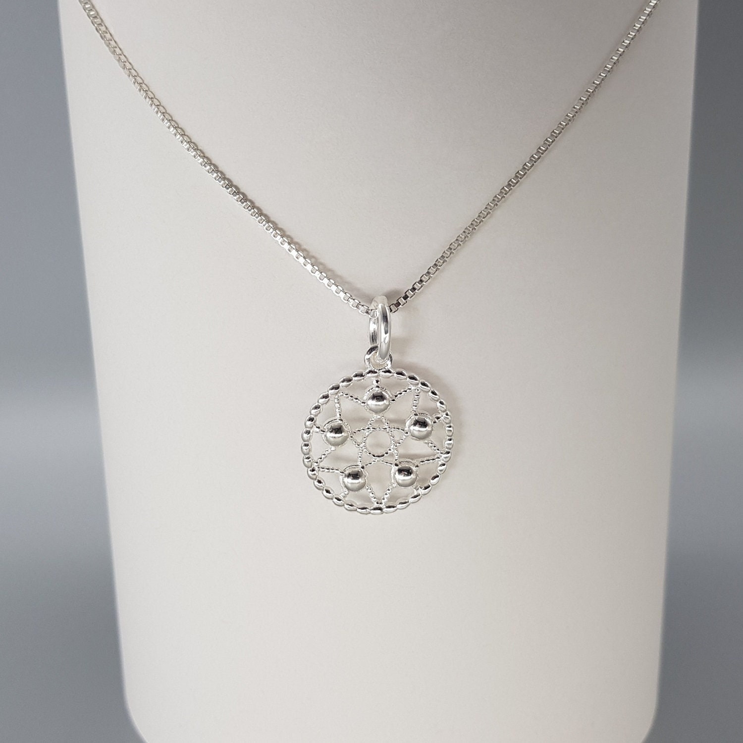 Anhänger Silber Sterne Und Kugeln Mit Kette, Beide 925 Sterlingsilber Anhänger Silber Sterne Und Kugeln Mit Kette, Beide 925 Sterlingsilber von LemasBling
